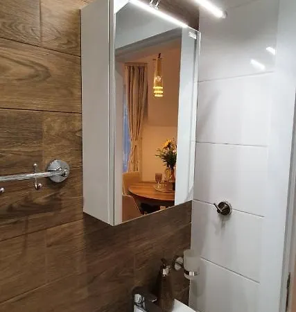 Apartament Estell Warna